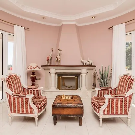 Sunshine - Private Hot Tub