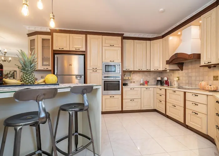 Villa Sunshine - Private Hot Tub