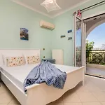 Villa Sunshine - Private Hot Tub *