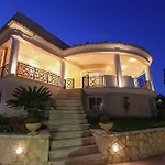 Sunshine - Private Hot Tub * Gaitani