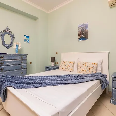 Villa Sunshine - Private Hot Tub Gaitani