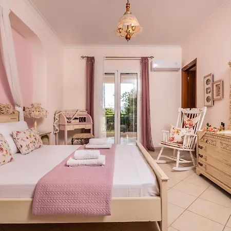 Villa Sunshine - Private Hot Tub