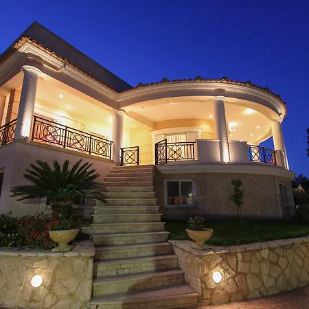 Sunshine - Private Hot Tub * Gaitani