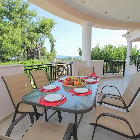 Villa Sunshine - Private Hot Tub